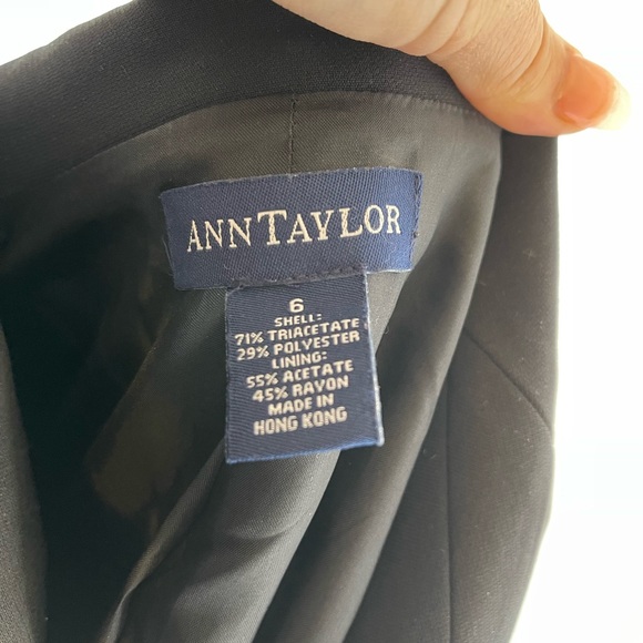 Ann Taylor size 6 black blazer with string accent belt - Picture 7 of 9